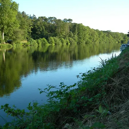 Le Voyage Chez Pascale Et Yanis 度假居 Ménil